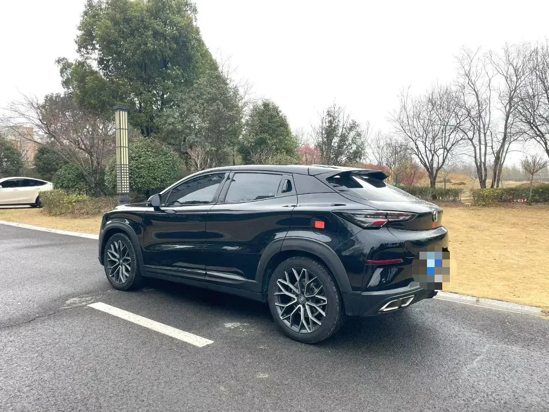 2022 ChangAn UNI-T 1.5T 188HP L4 7DCT,autocango,china used car exporter,china ev exporter,chinese used car exporter,chinese used ev exporter