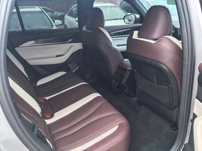 2021 Geely Monjaro 2.0T 218HP L4 7DCT,autocango,china used car exporter,china ev exporter,chinese used car exporter,chinese used ev exporter