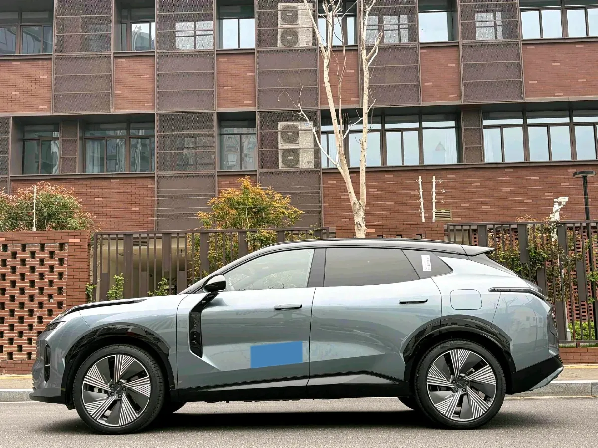 2023 LYNK&CO 08 EM-P 1.5T 163HP L4 3DHT PHEV 39.6KWH,autocango,china used car exporter,china ev exporter,chinese used car exporter,chinese used ev exporter