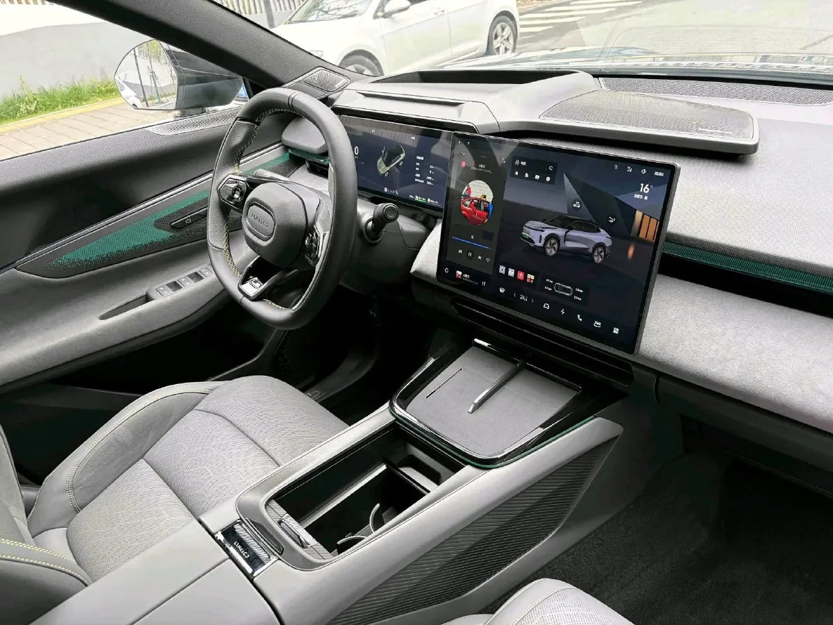 2023 LYNK&CO 08 EM-P 1.5T 163HP L4 3DHT PHEV 39.6KWH,autocango,china used car exporter,china ev exporter,chinese used car exporter,chinese used ev exporter