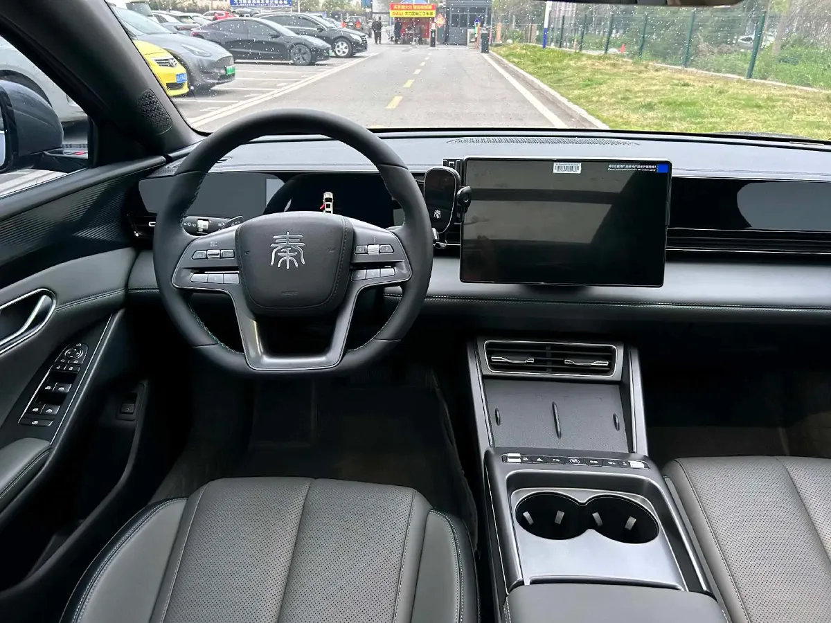 2025 BYD QinL BEV,autocango,china used car exporter,china ev exporter,chinese used car exporter,chinese used ev exporter