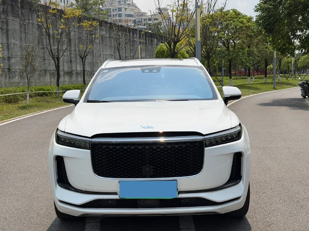 2020 Li ONE Range Extended 131HP REEV 40.5KWH,autocango,china used car exporter,china ev exporter,chinese used car exporter,chinese used ev exporter
