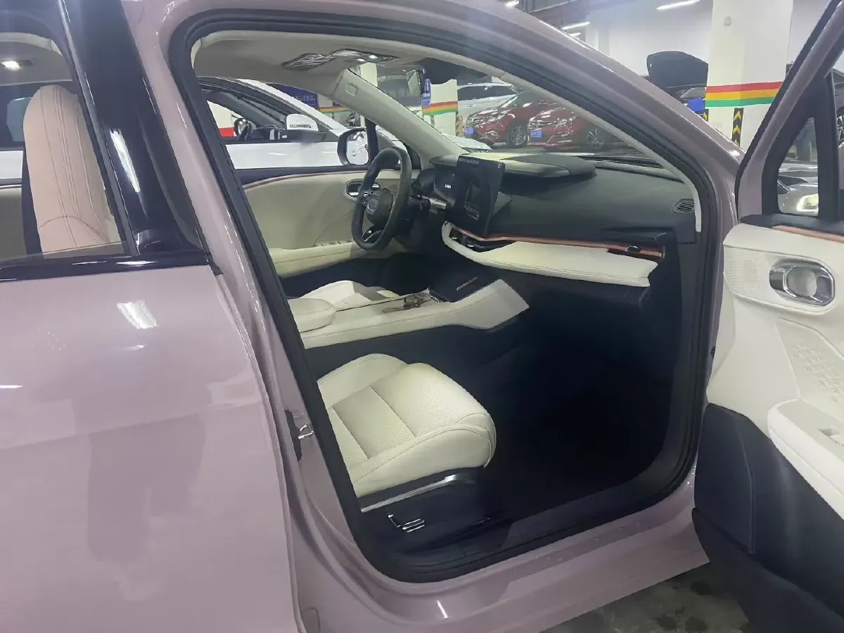 2025 LYNK&CO 06 1.5T 181HP L4 7DCT,autocango,china used car exporter,china ev exporter,chinese used car exporter,chinese used ev exporter