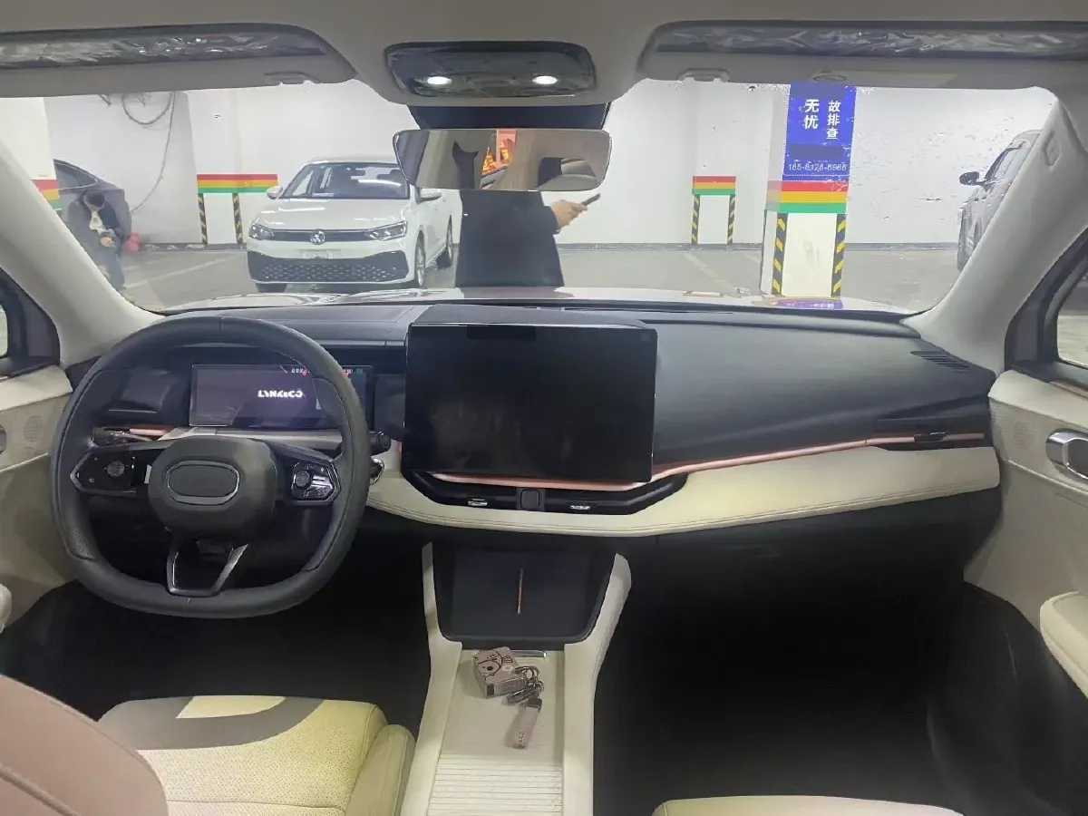 2025 LYNK&CO 06 1.5T 181HP L4 7DCT,autocango,china used car exporter,china ev exporter,chinese used car exporter,chinese used ev exporter