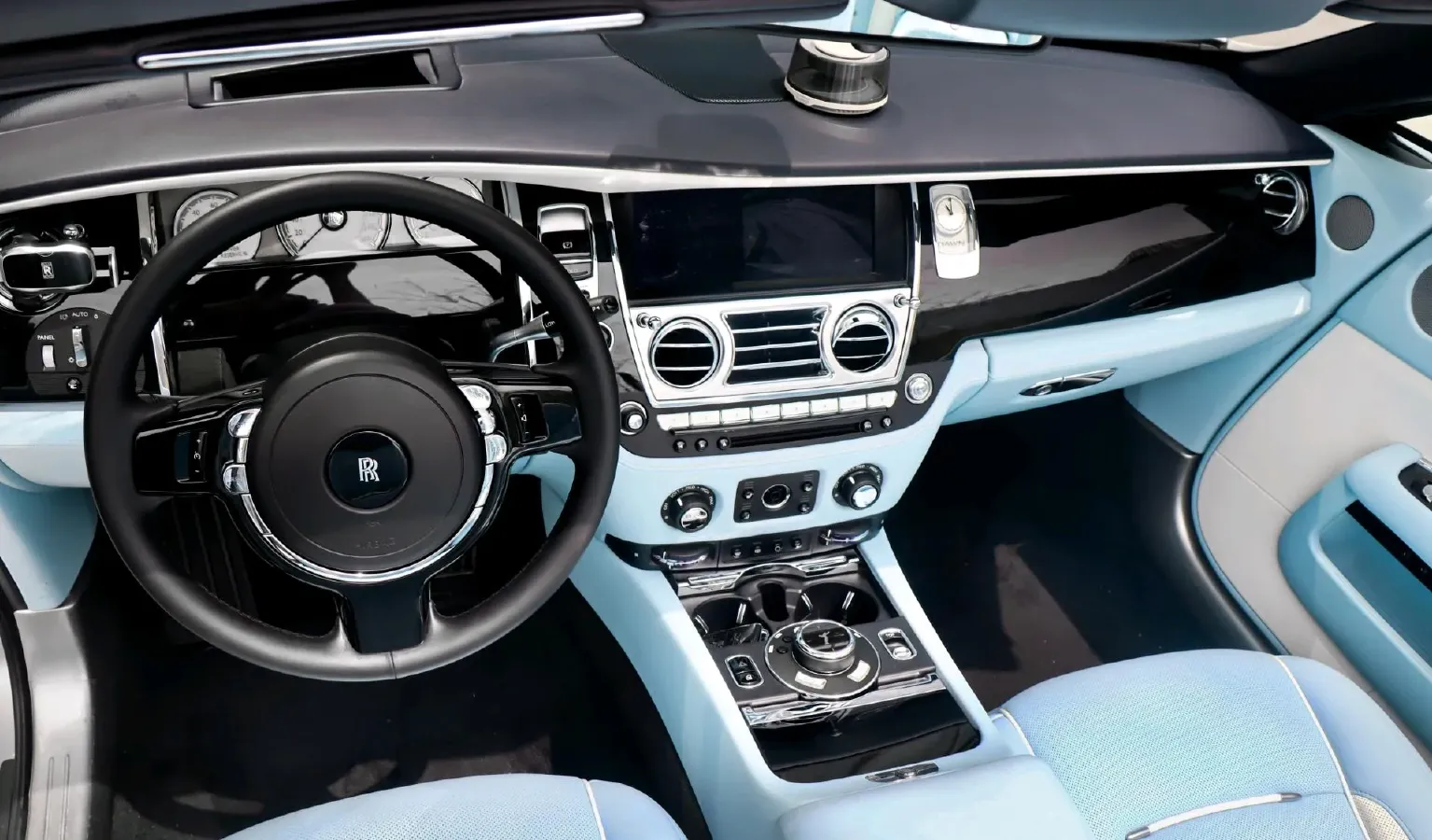 2018 Rolls-Royce Dawn 6.6T 571HP V12 8AT,autocango,china used car exporter,china ev exporter,chinese used car exporter,chinese used ev exporter