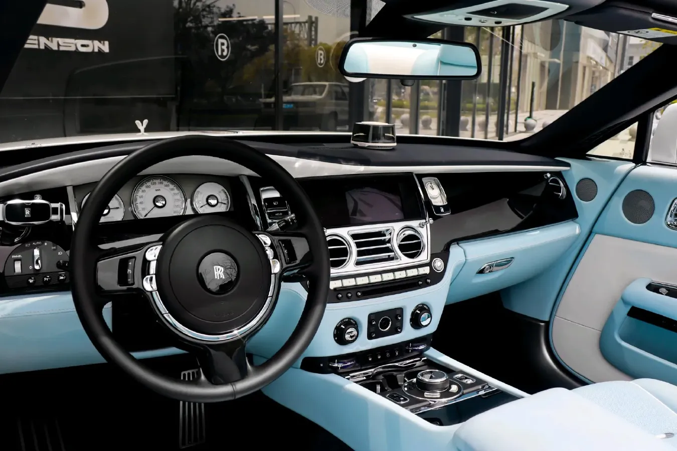 2018 Rolls-Royce Dawn 6.6T 571HP V12 8AT,autocango,china used car exporter,china ev exporter,chinese used car exporter,chinese used ev exporter