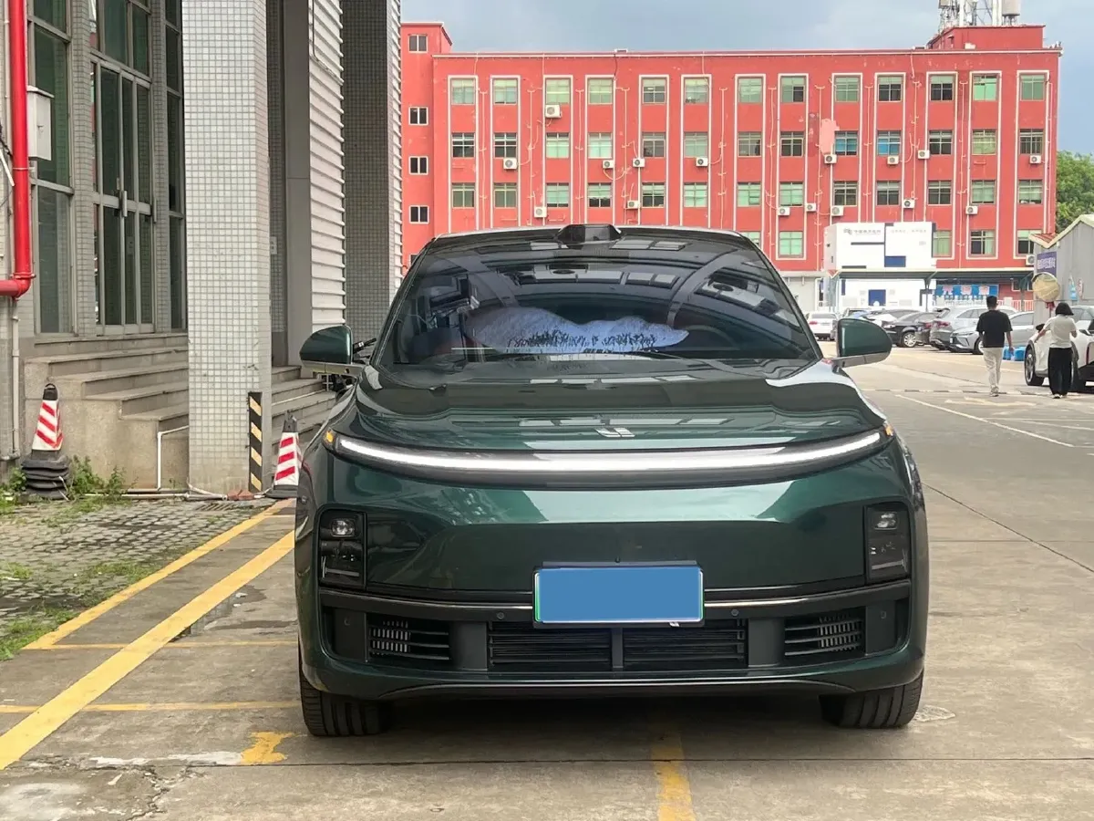 2024 Li L8 Range Extended 154HP REEV 42.8KWH,autocango,china used car exporter,china ev exporter,chinese used car exporter,chinese used ev exporter