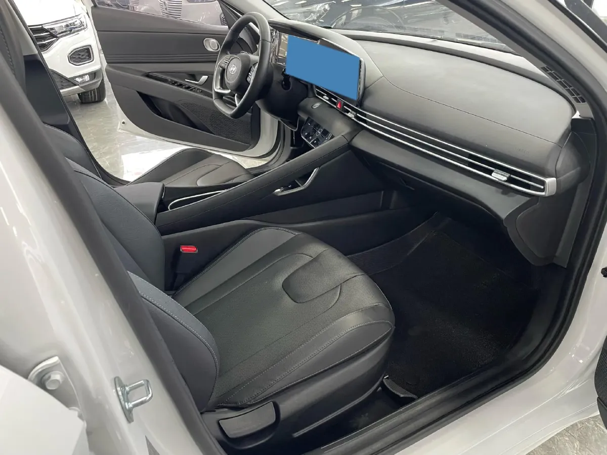 2021 Hyundai Elantra 1.5L 115HP L4 CVT,autocango,china used car exporter,china ev exporter,chinese used car exporter,chinese used ev exporter