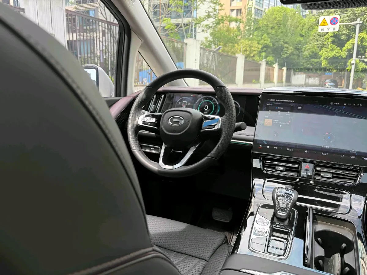 2024 GAC Trumpchi M8 2.0T 252HP L4 8AT,autocango,china used car exporter,china ev exporter,chinese used car exporter,chinese used ev exporter