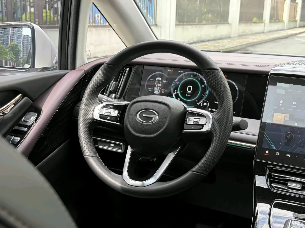 2024 GAC Trumpchi M8 2.0T 252HP L4 8AT,autocango,china used car exporter,china ev exporter,chinese used car exporter,chinese used ev exporter