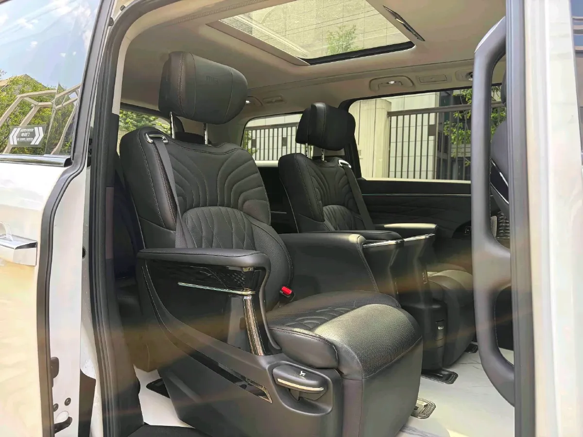 2024 GAC Trumpchi M8 2.0T 252HP L4 8AT,autocango,china used car exporter,china ev exporter,chinese used car exporter,chinese used ev exporter