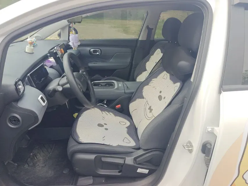 2025 Aion AION UT BEV,autocango,china used car exporter,china ev exporter,chinese used car exporter,chinese used ev exporter