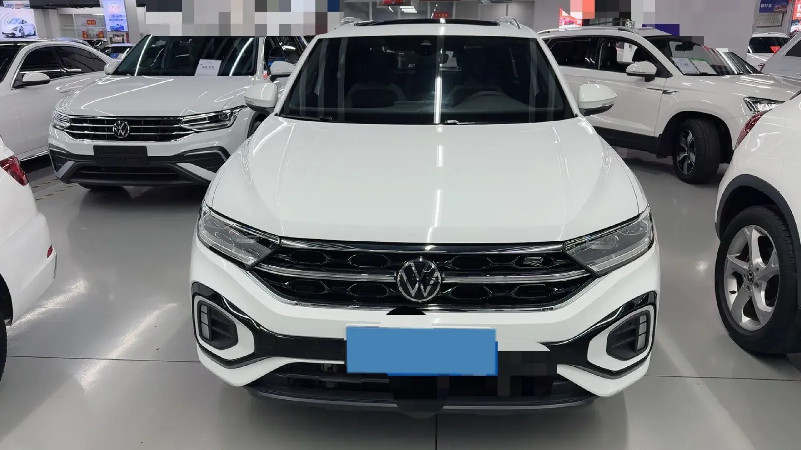 2023 Volkswagen T-Roc 1.5T 160HP L4 7DCT,autocango,china used car exporter,china ev exporter,chinese used car exporter,chinese used ev exporter