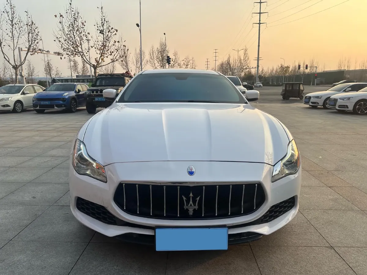 2013 Maserati Quattroporte 3.0T 330HP V6 8AT,autocango,china used car exporter,china ev exporter,chinese used car exporter,chinese used ev exporter