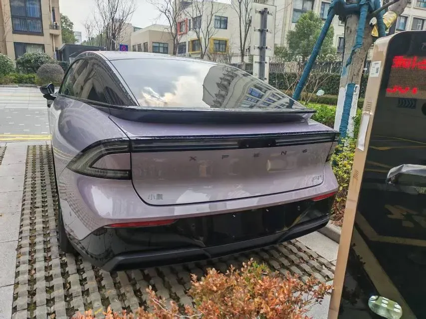 2024 Xpeng P7+ BEV 60.7KWH,autocango,china used car exporter,china ev exporter,chinese used car exporter,chinese used ev exporter