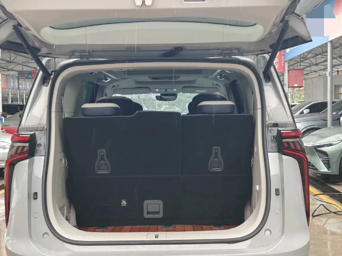 2022 MAXUS DaJia 9 BEV 90KWH,autocango,china used car exporter,china ev exporter,chinese used car exporter,chinese used ev exporter