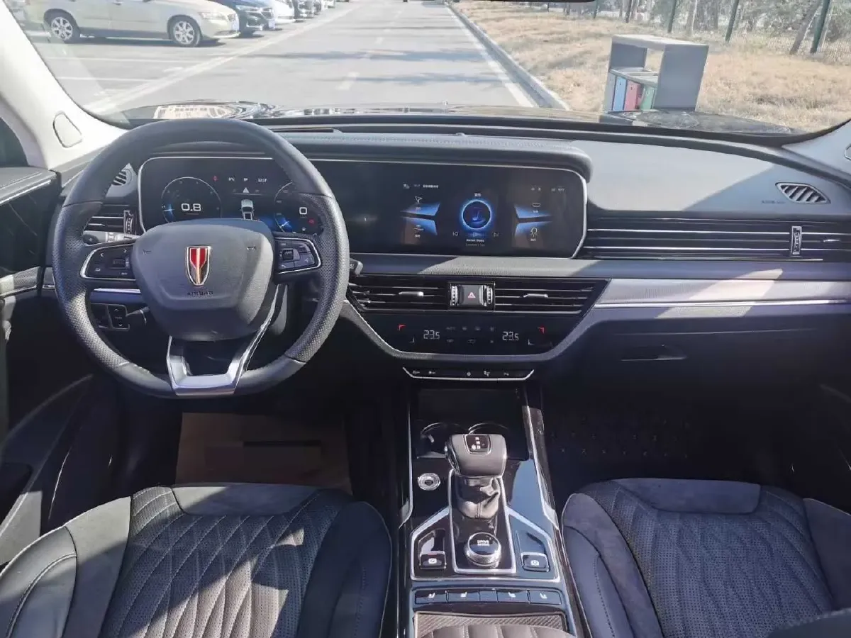 2022 HongQi HS5 2.0T 224HP L4 6AT,autocango,china used car exporter,china ev exporter,chinese used car exporter,chinese used ev exporter