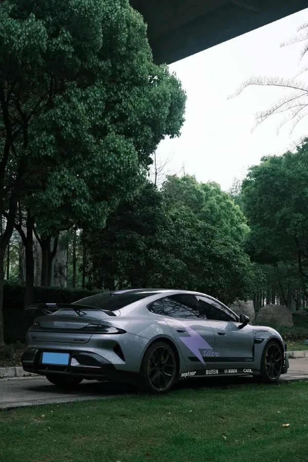 2025 MI SU7 Ultra BEV 93.7KWH,autocango,china used car exporter,china ev exporter,chinese used car exporter,chinese used ev exporter