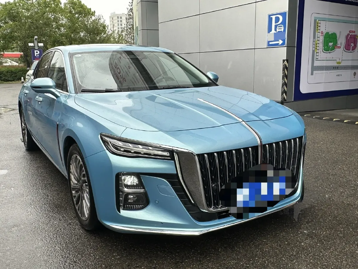 2023 HongQi H5 2.0T 224HP L4 8AT,autocango,china used car exporter,china ev exporter,chinese used car exporter,chinese used ev exporter