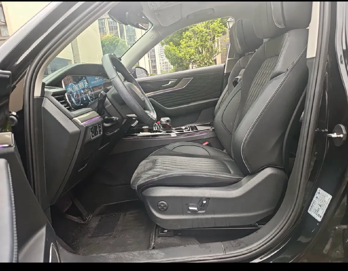 2022 HongQi HS5 2.0T 224HP L4 6AT,autocango,china used car exporter,china ev exporter,chinese used car exporter,chinese used ev exporter