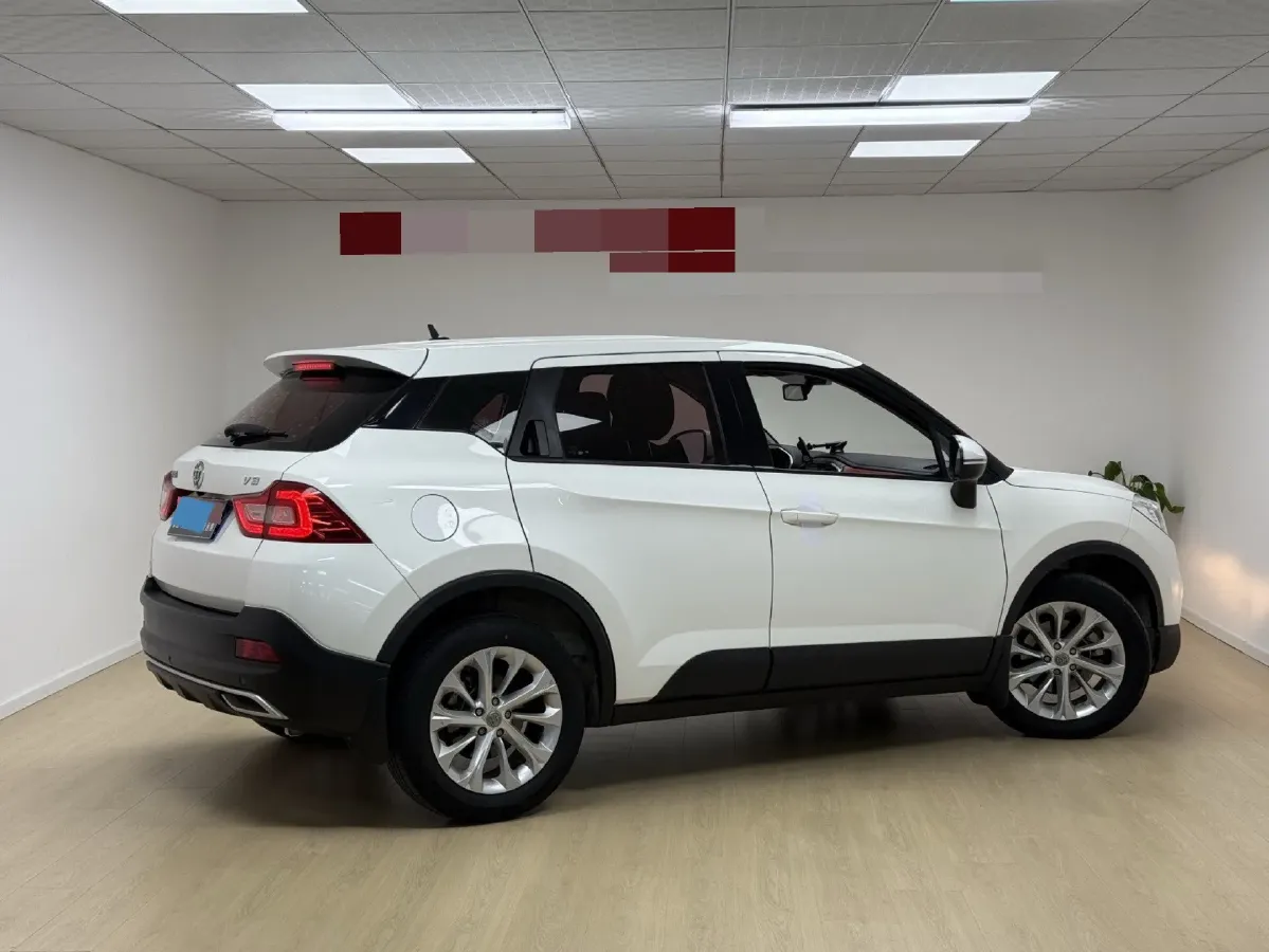 2017 Brilliance Auto V3 1.5L 112HP L4 5AT,autocango,china used car exporter,china ev exporter,chinese used car exporter,chinese used ev exporter