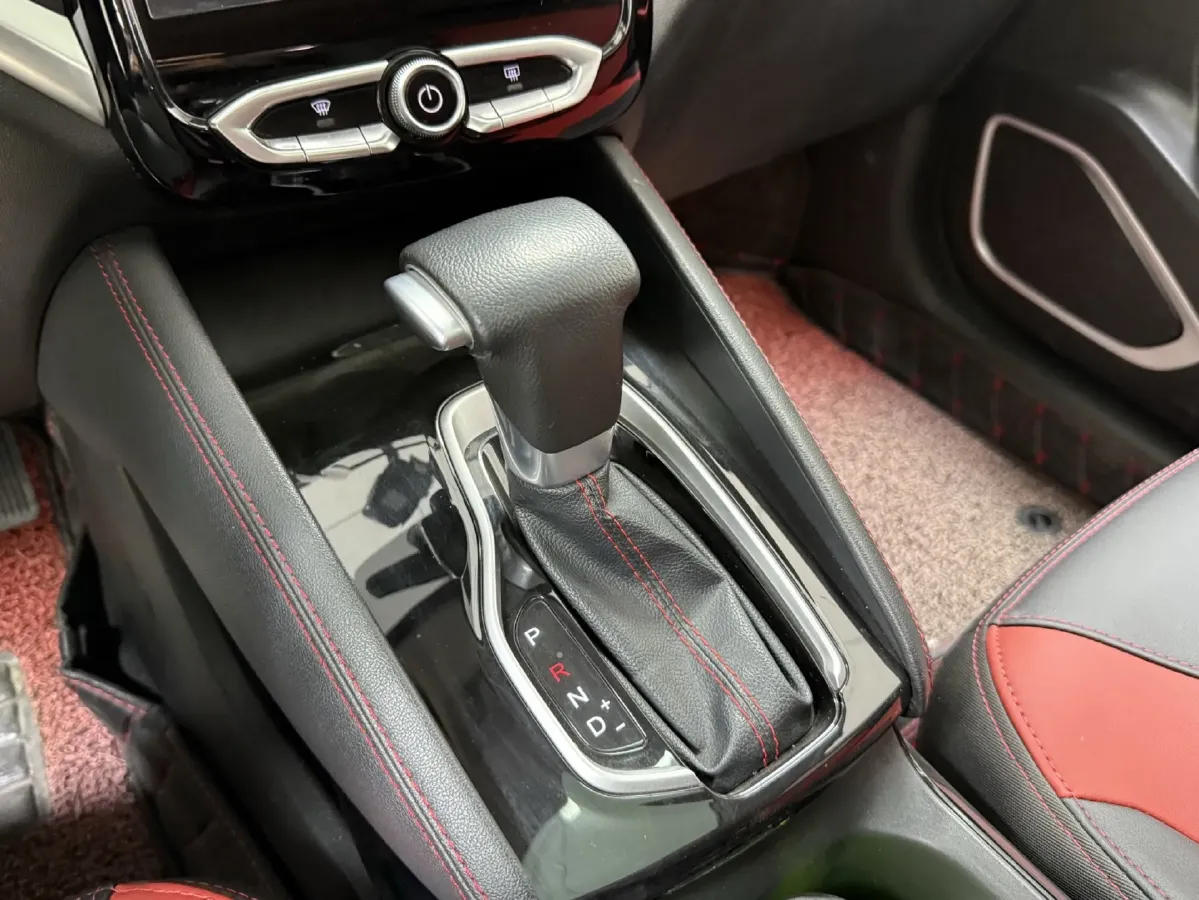 2017 Brilliance Auto V3 1.5L 112HP L4 5AT,autocango,china used car exporter,china ev exporter,chinese used car exporter,chinese used ev exporter