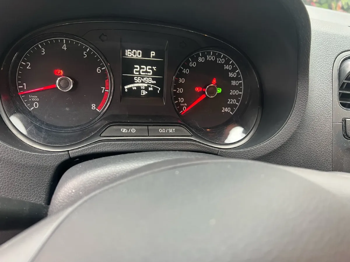 2016 Volkswagen Polo 1.4L 90HP L4 6AT,autocango,china used car exporter,china ev exporter,chinese used car exporter,chinese used ev exporter