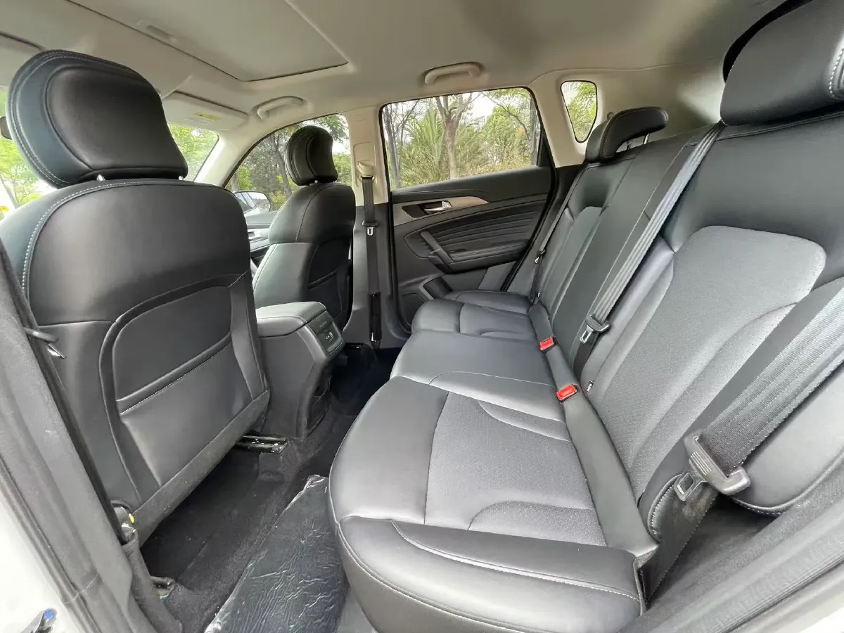 2021 ChangAn CS35 Plus 1.6L 128HP L4 5MT,autocango,china used car exporter,china ev exporter,chinese used car exporter,chinese used ev exporter