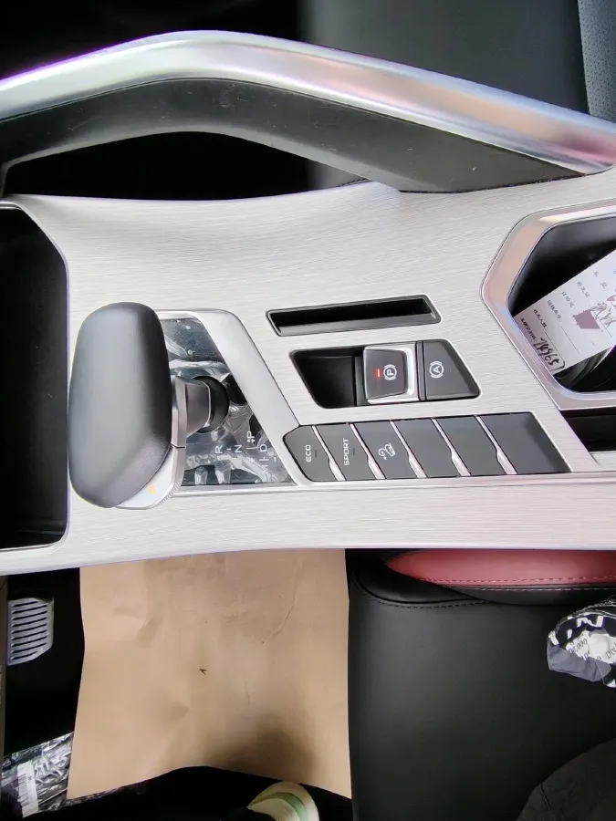 2021 Geely Coolray 1.4T 141HP L4 6DCT,autocango,china used car exporter,china ev exporter,chinese used car exporter,chinese used ev exporter