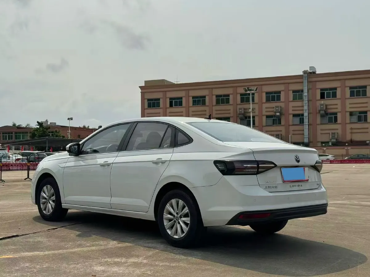 2023 Volkswagen Lavida 1.5L 110HP L4 6AT,autocango,china used car exporter,china ev exporter,chinese used car exporter,chinese used ev exporter