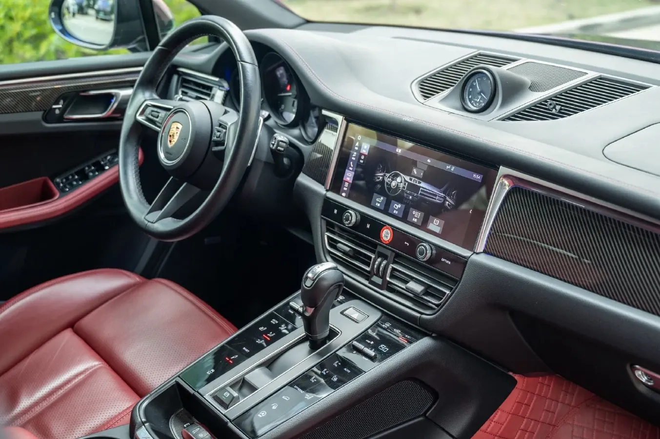 2023 Porsche Macan 2.0T 265HP L4 7DCT,autocango,china used car exporter,china ev exporter,chinese used car exporter,chinese used ev exporter