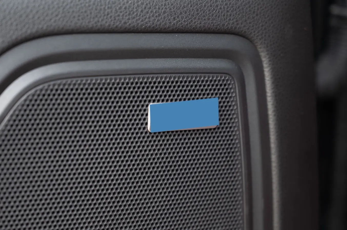 2023 Porsche Macan 2.0T 265HP L4 7DCT,autocango,china used car exporter,china ev exporter,chinese used car exporter,chinese used ev exporter