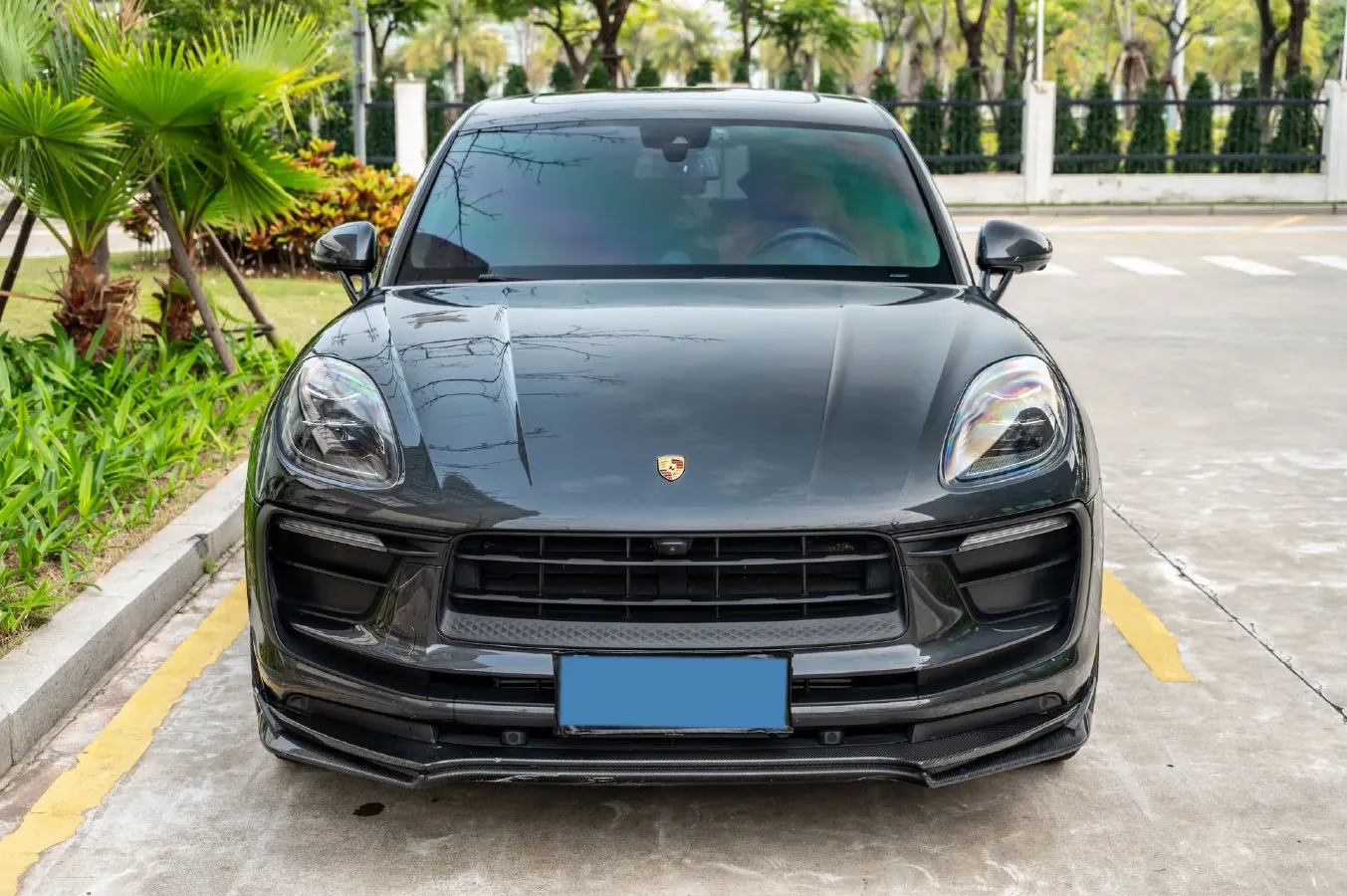 2023 Porsche Macan 2.0T 265HP L4 7DCT,autocango,china used car exporter,china ev exporter,chinese used car exporter,chinese used ev exporter