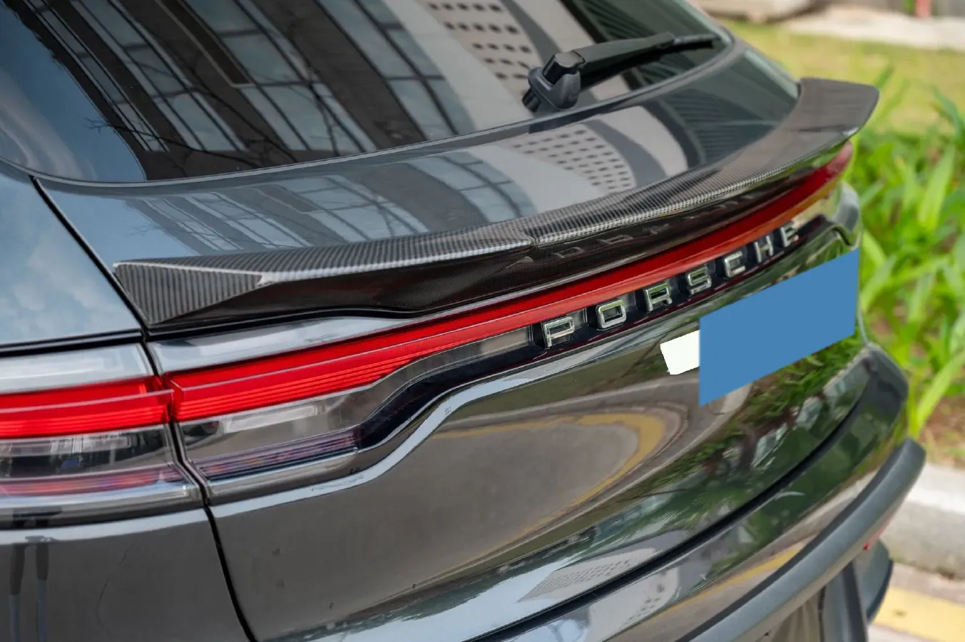 2023 Porsche Macan 2.0T 265HP L4 7DCT,autocango,china used car exporter,china ev exporter,chinese used car exporter,chinese used ev exporter