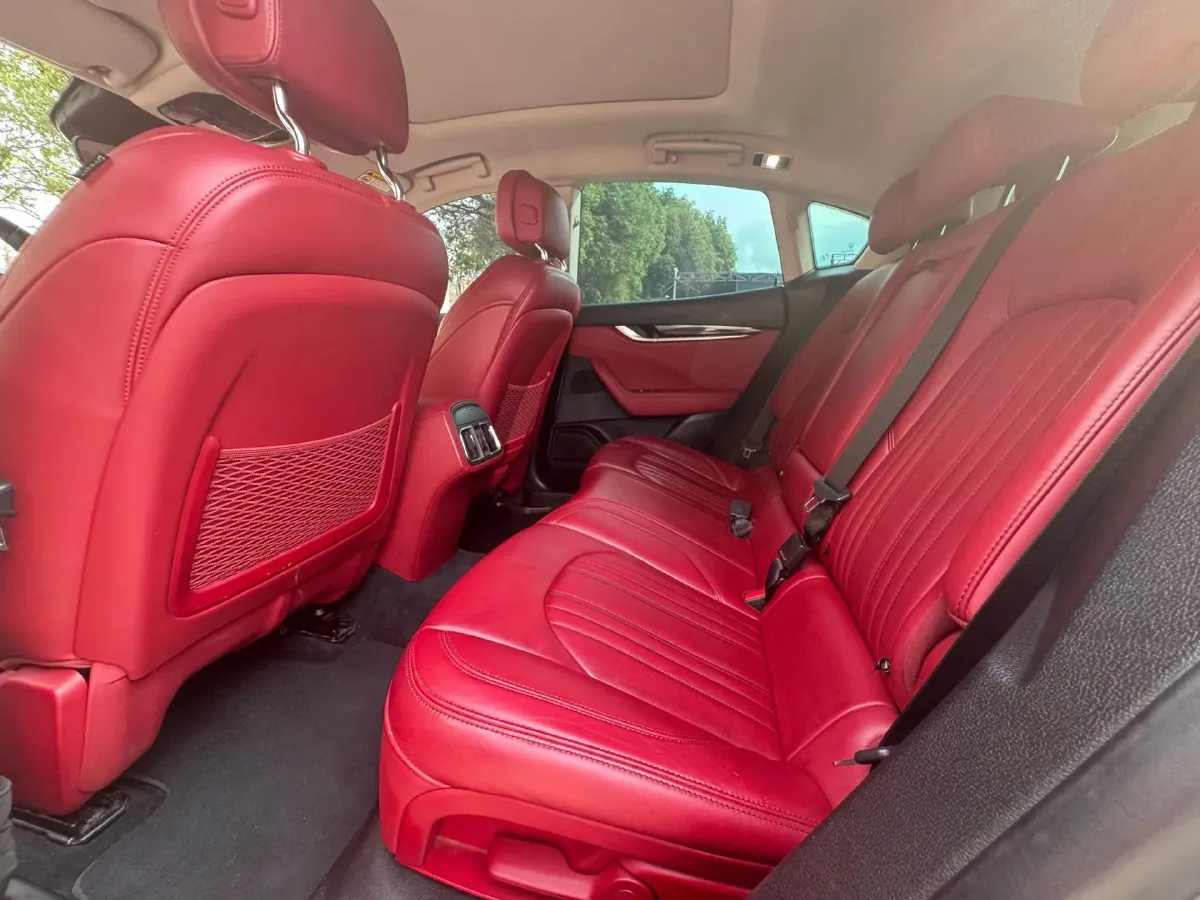 2018 Maserati Levante 3.0T 350HP V6 8AT,autocango,china used car exporter,china ev exporter,chinese used car exporter,chinese used ev exporter