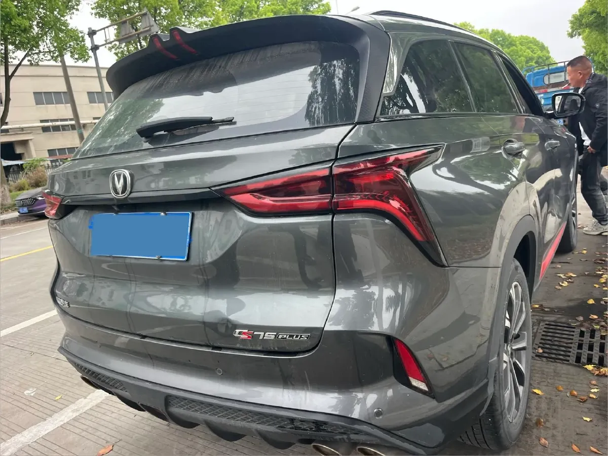 2022 ChangAn CS75 Plus 2.0T 233HP L4 8AT,autocango,china used car exporter,china ev exporter,chinese used car exporter,chinese used ev exporter