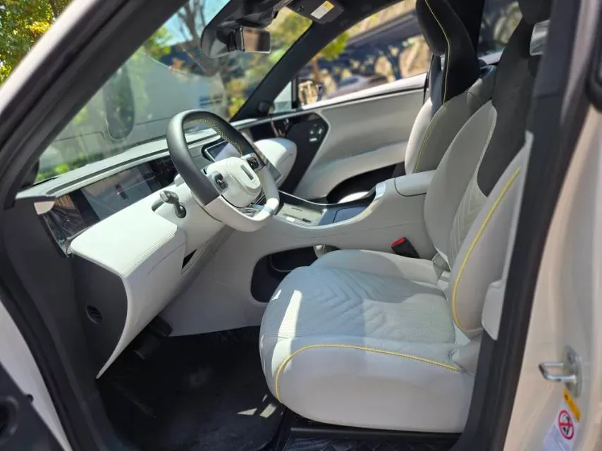 2023 Avatr 11 BEV 90KWH,autocango,china used car exporter,china ev exporter,chinese used car exporter,chinese used ev exporter