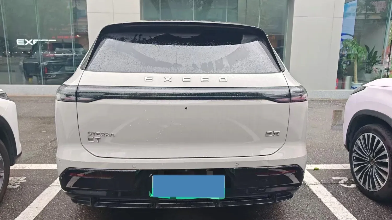 2025 Exceed Sterra ET REEV 156HP REEV,autocango,china used car exporter,china ev exporter,chinese used car exporter,chinese used ev exporter