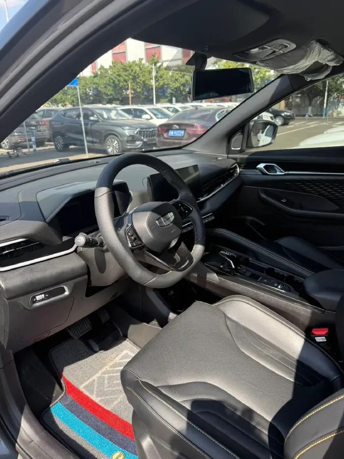 2025 Geely Coolray 1.5T 181HP L4 7DCT,autocango,china used car exporter,china ev exporter,chinese used car exporter,chinese used ev exporter