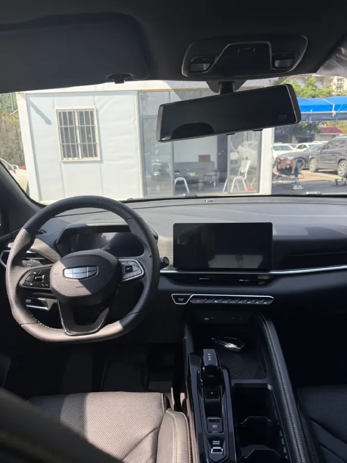 2025 Geely Coolray 1.5T 181HP L4 7DCT,autocango,china used car exporter,china ev exporter,chinese used car exporter,chinese used ev exporter