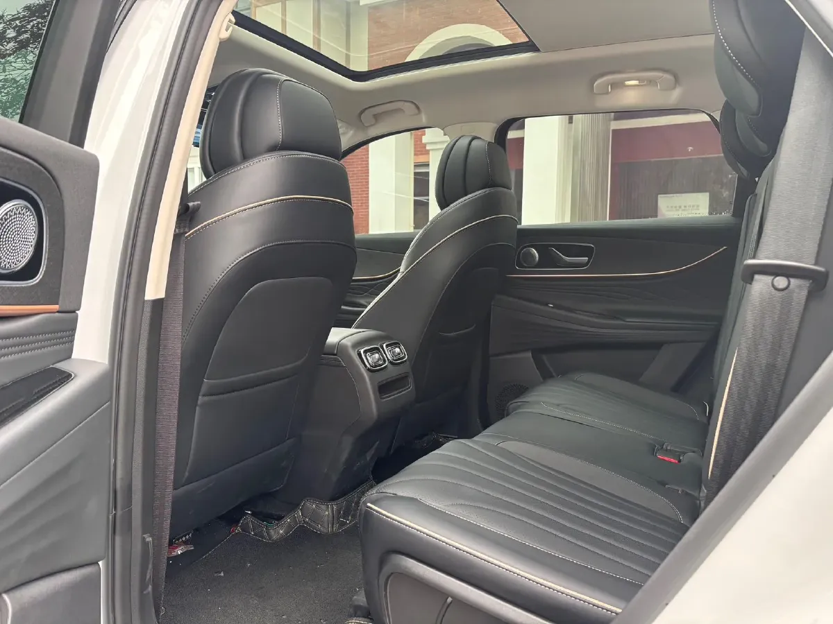 2023 Chery Tiggo 9 2.0T 261HP L4 7DCT,autocango,china used car exporter,china ev exporter,chinese used car exporter,chinese used ev exporter