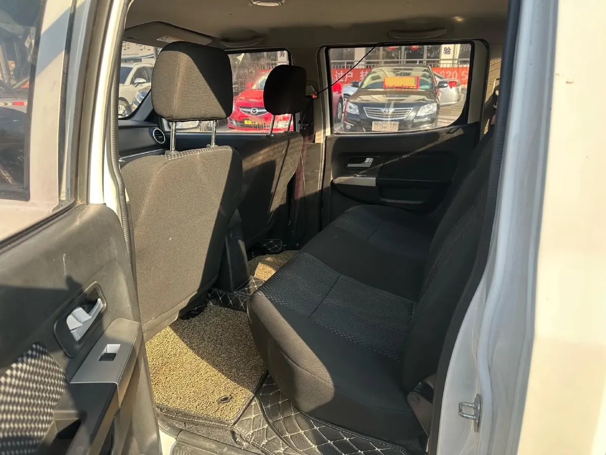 2018 Dongfeng RuiQi 2.5T 140HP L4 6MT,autocango,china used car exporter,china ev exporter,chinese used car exporter,chinese used ev exporter