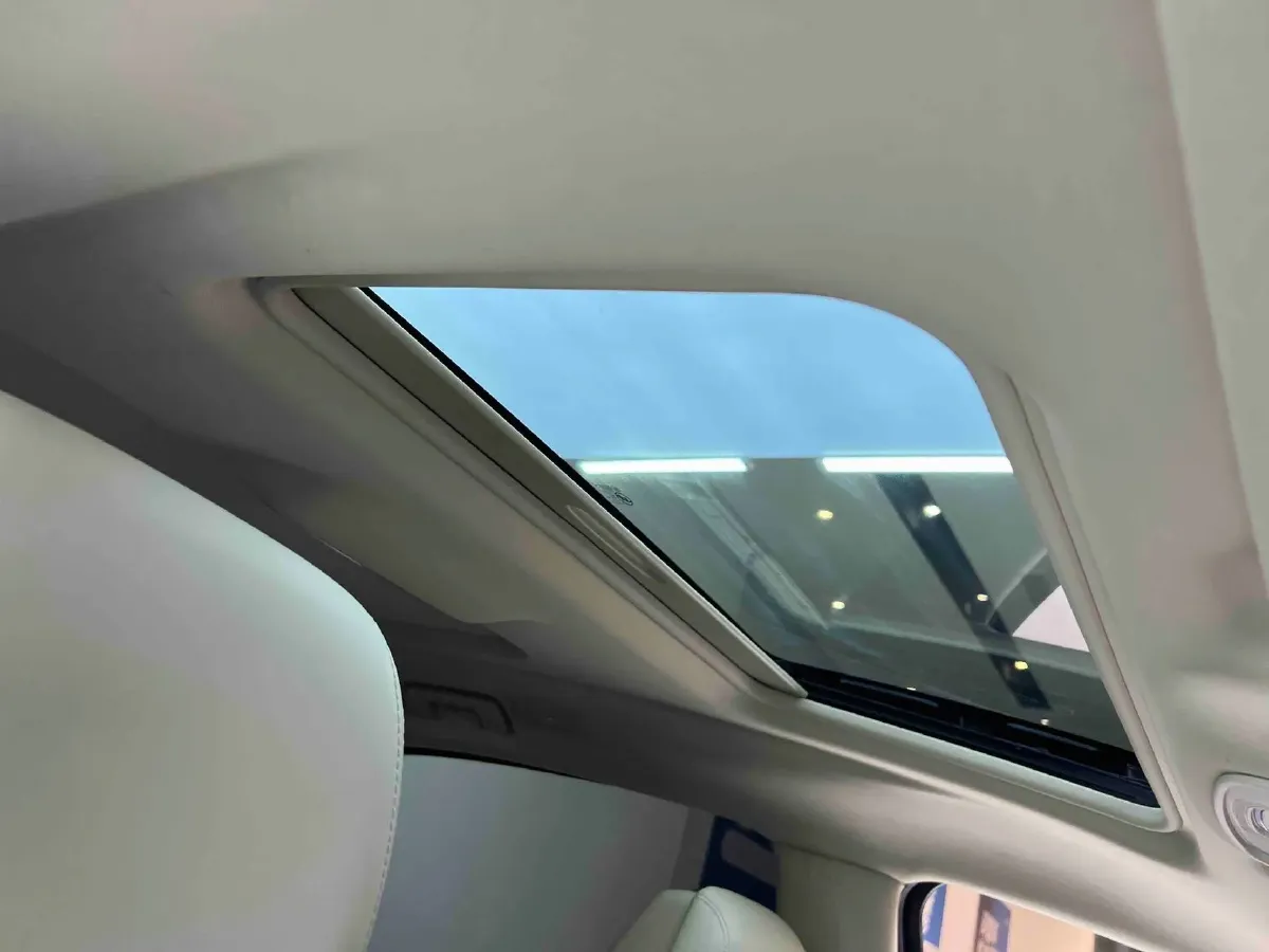 2023 Buick GL8 2.0T 237HP L4 9AT,autocango,china used car exporter,china ev exporter,chinese used car exporter,chinese used ev exporter