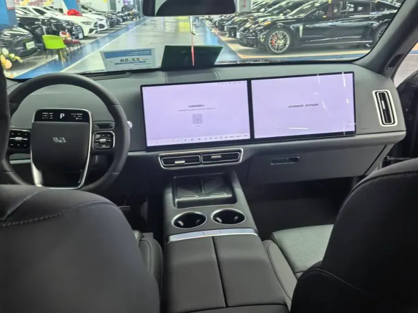 2025 Li L6 Range Extended 154HP L4 REEV,autocango,china used car exporter,china ev exporter,chinese used car exporter,chinese used ev exporter