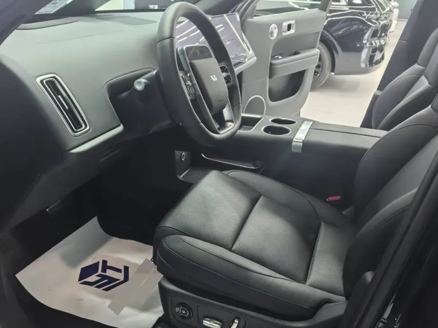 2025 Li L6 Range Extended 154HP L4 REEV,autocango,china used car exporter,china ev exporter,chinese used car exporter,chinese used ev exporter