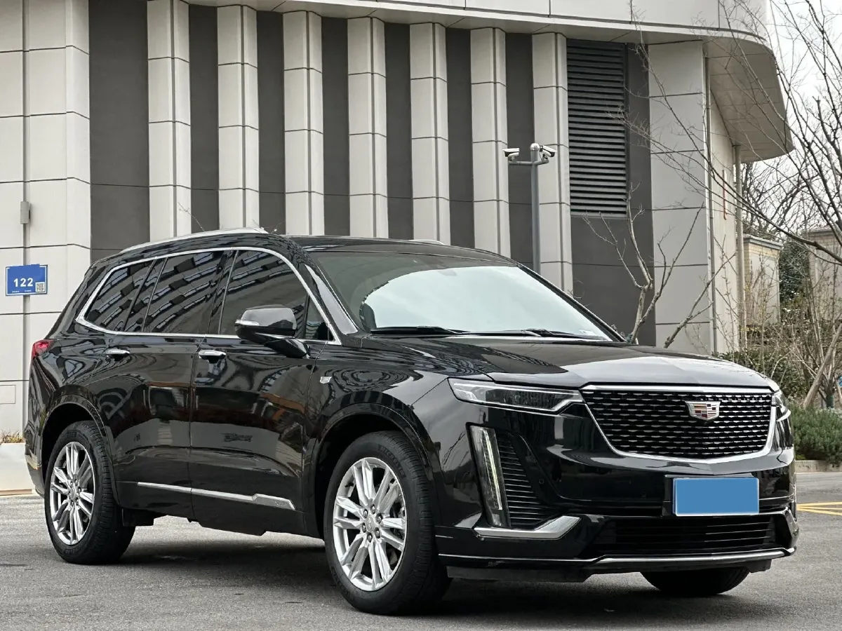 2022 Cadillac XT6 2.0T 237HP L4 9AT,autocango,china used car exporter,china ev exporter,chinese used car exporter,chinese used ev exporter