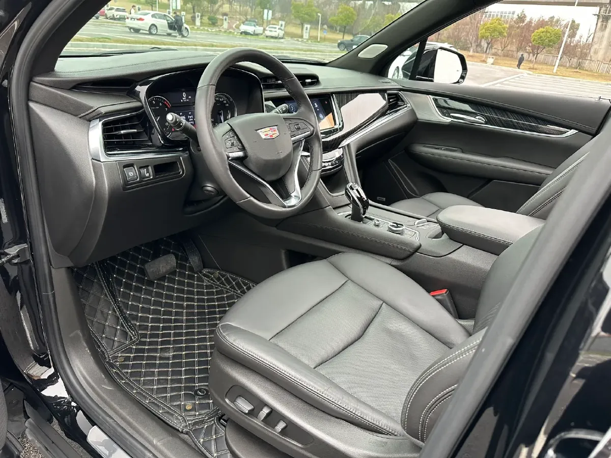 2022 Cadillac XT6 2.0T 237HP L4 9AT,autocango,china used car exporter,china ev exporter,chinese used car exporter,chinese used ev exporter