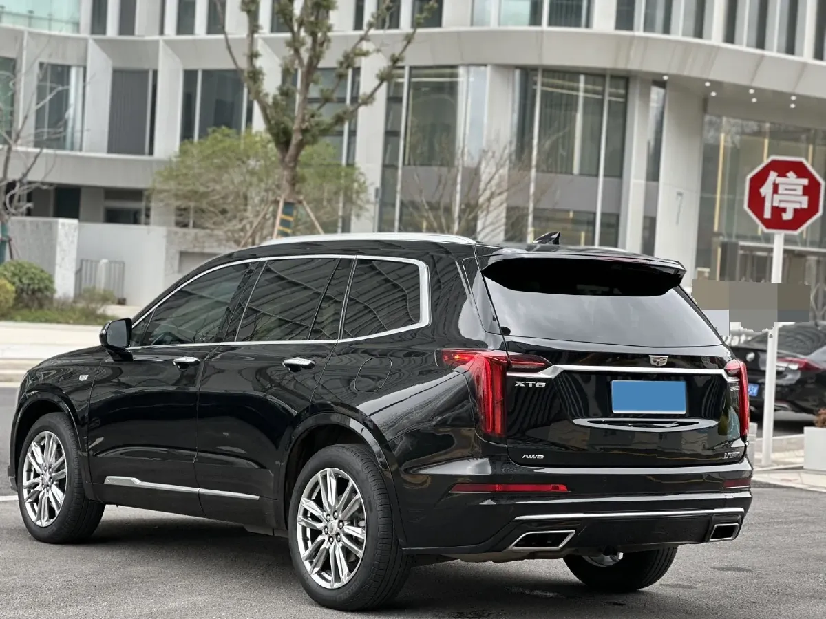 2022 Cadillac XT6 2.0T 237HP L4 9AT,autocango,china used car exporter,china ev exporter,chinese used car exporter,chinese used ev exporter