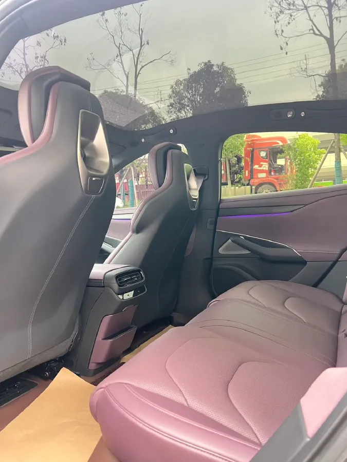 2024 MI SU7 BEV 73.6KWH,autocango,china used car exporter,china ev exporter,chinese used car exporter,chinese used ev exporter