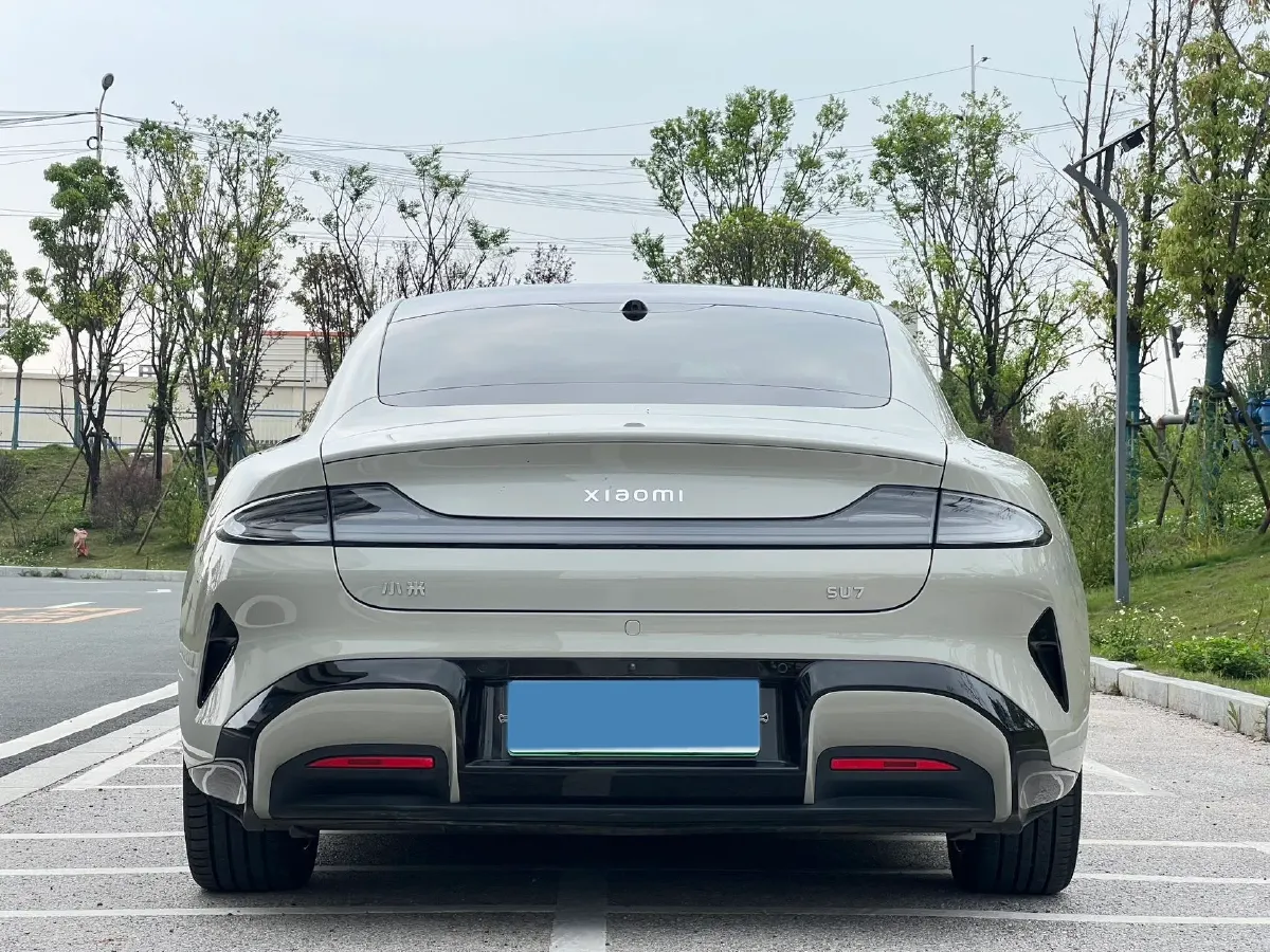 2024 MI SU7 BEV 73.6KWH,autocango,china used car exporter,china ev exporter,chinese used car exporter,chinese used ev exporter